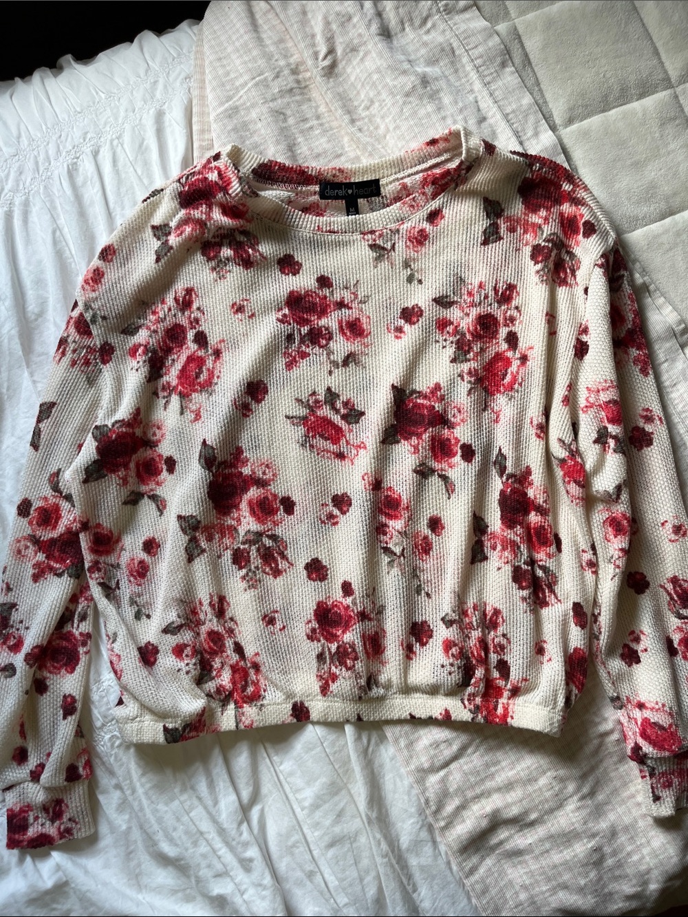 Derek Heart Cream Waffle-Knit Sweatshirt with Red Rose Print